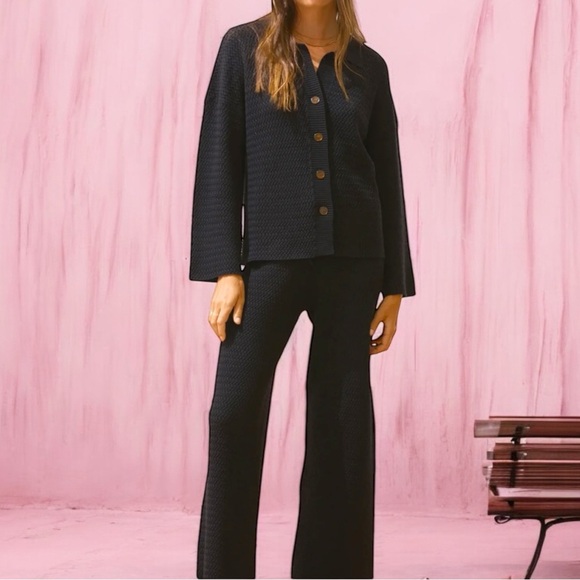 Sansia Women’s Black Sweater & Matching Pants - Picture 1 of 16